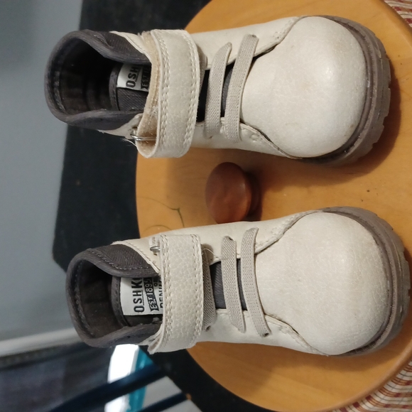 Oshkosh Boots - Picture 2 of 3
